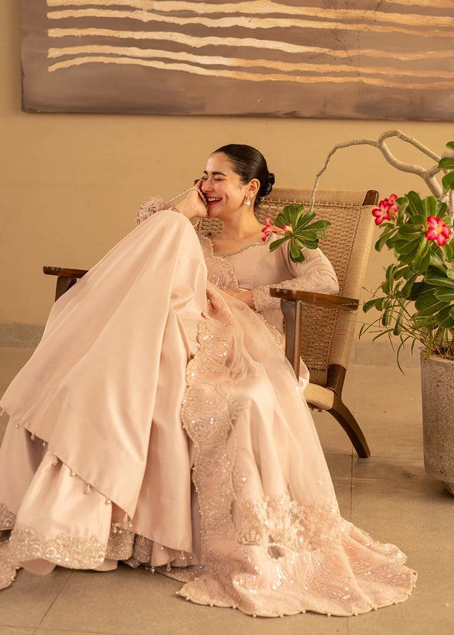 Faiza Saqlain | Reina - Mirari