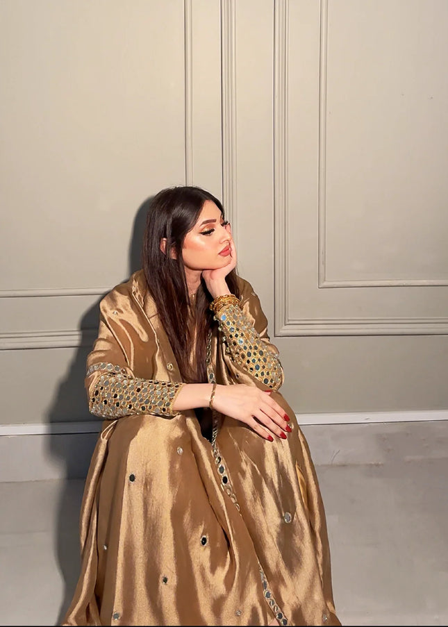 Zainab Shamsi | The Dune Set
