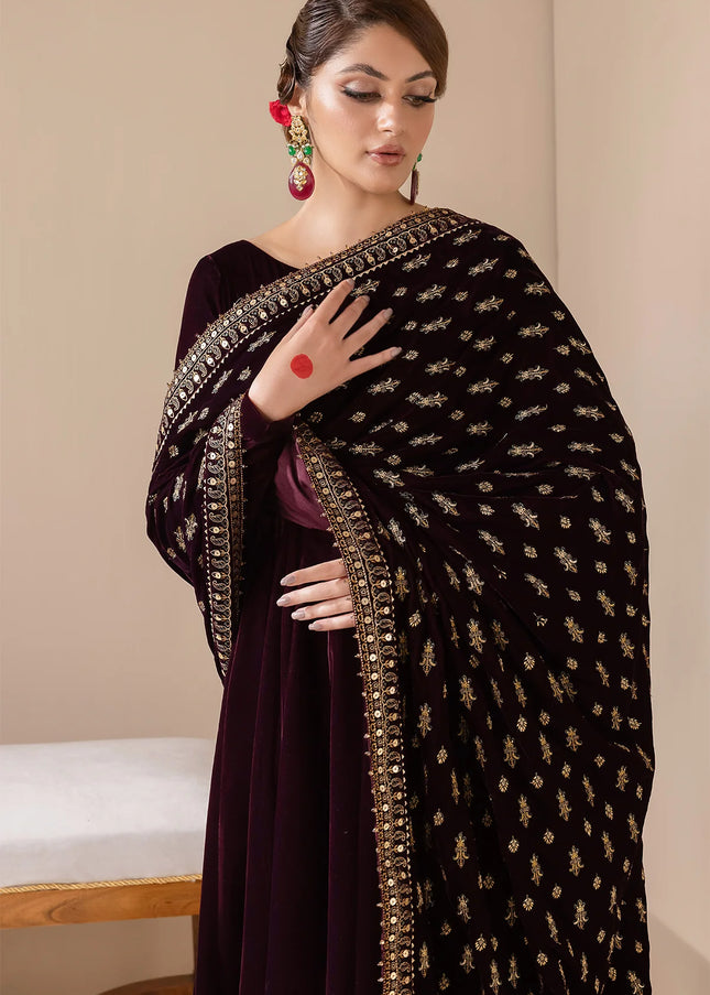 Baroque | Embroidered Velvet Shawl VS-42
