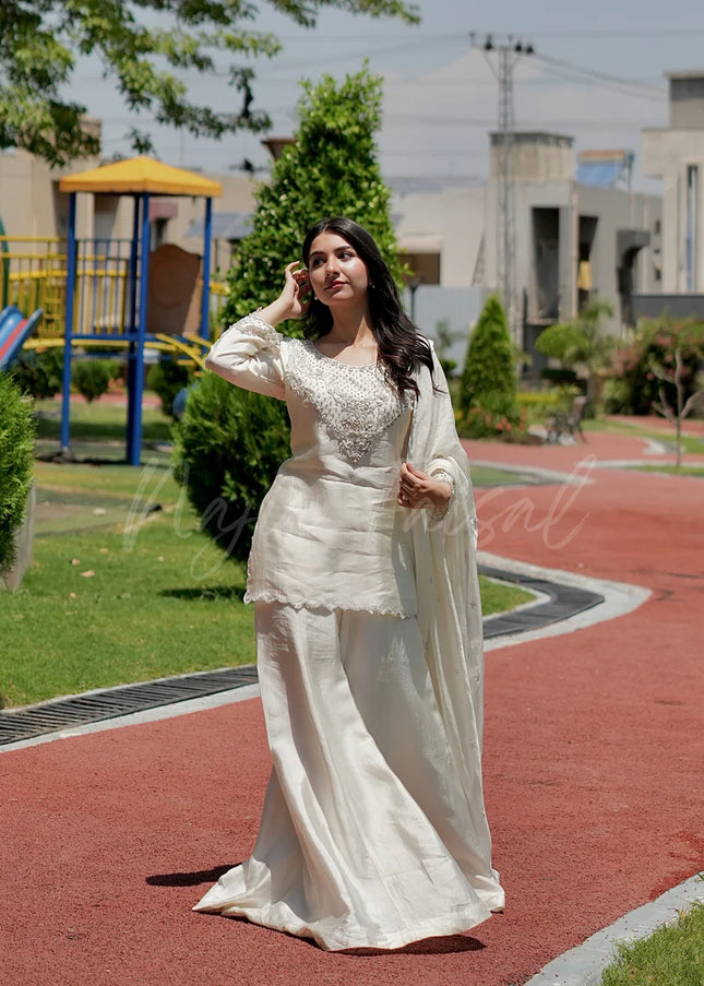 Najia Faisal | Isra