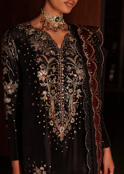 Iznik | Festive Formals ‘26 - UE-716