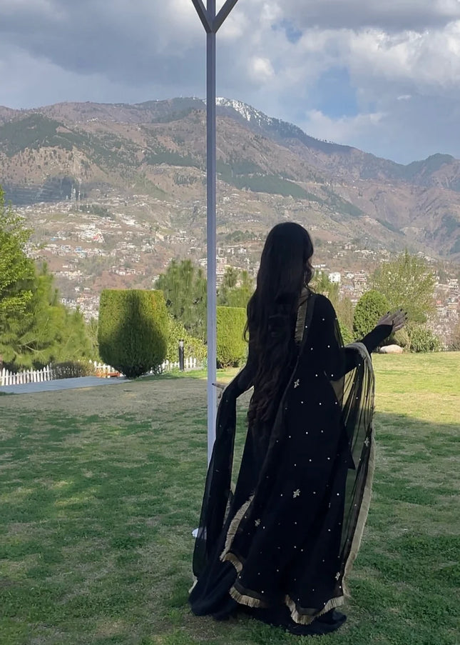 Najia Faisal | Mehr