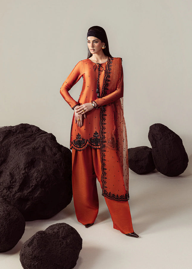 Mahum Asad | The Sirens - Amber