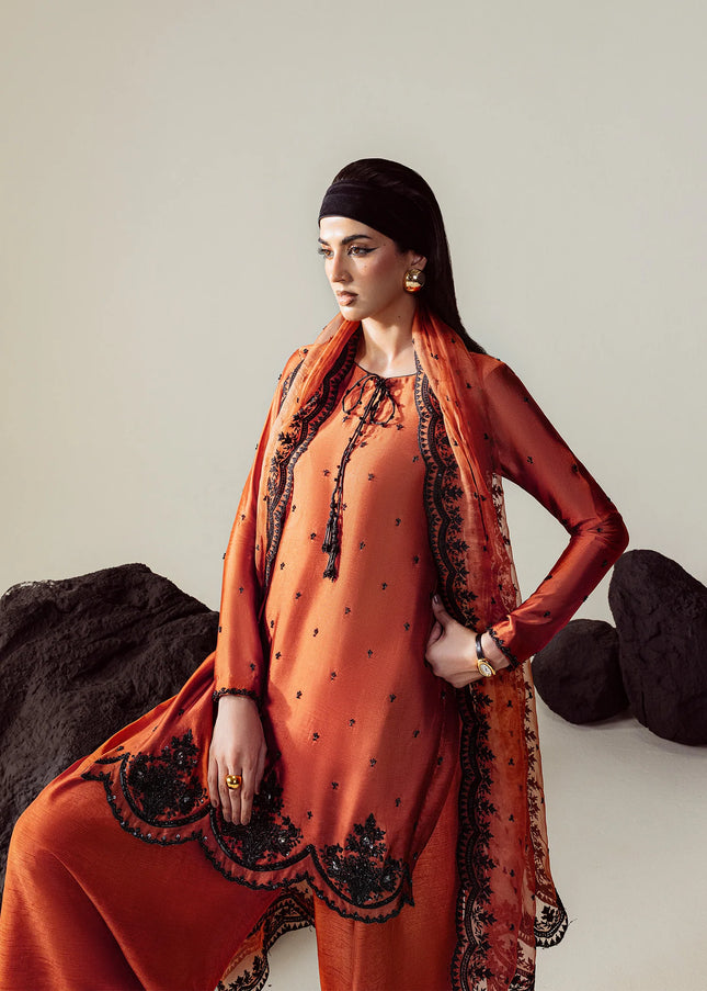 Mahum Asad | The Sirens - Amber