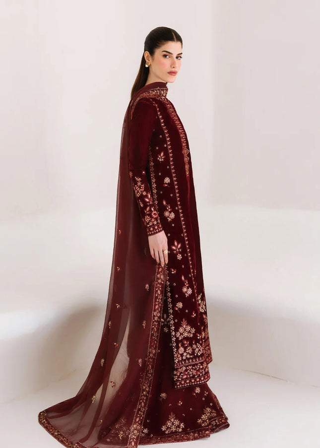 Emaan Adeel | Velvet Affair - Corinne