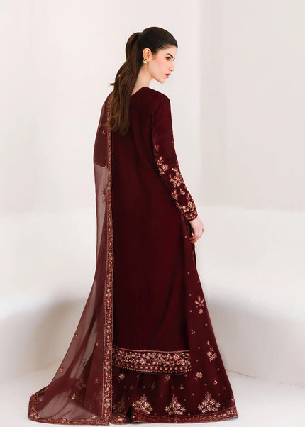 Emaan Adeel | Velvet Affair - Corinne