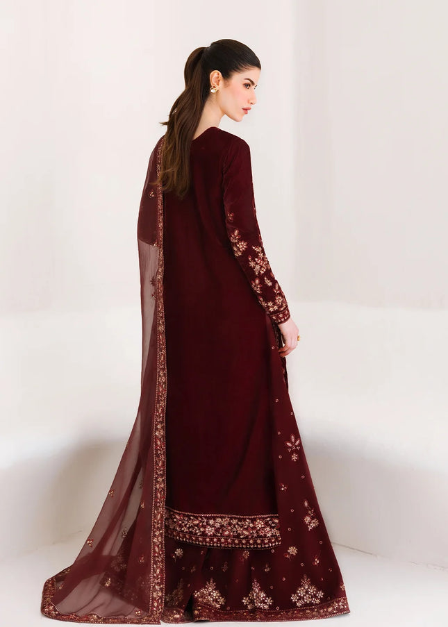 Emaan Adeel | Velvet Affair - Corinne