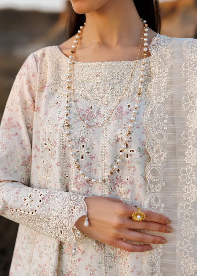 Emaan Adeel | Sunlit Groove - Sunkissed