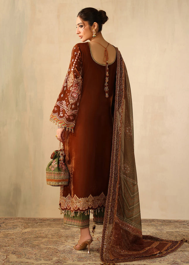 Baroque | Embroidered Velvet UF-4317