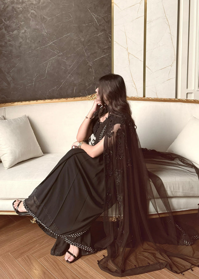 Najia Faisal | Black Mirage