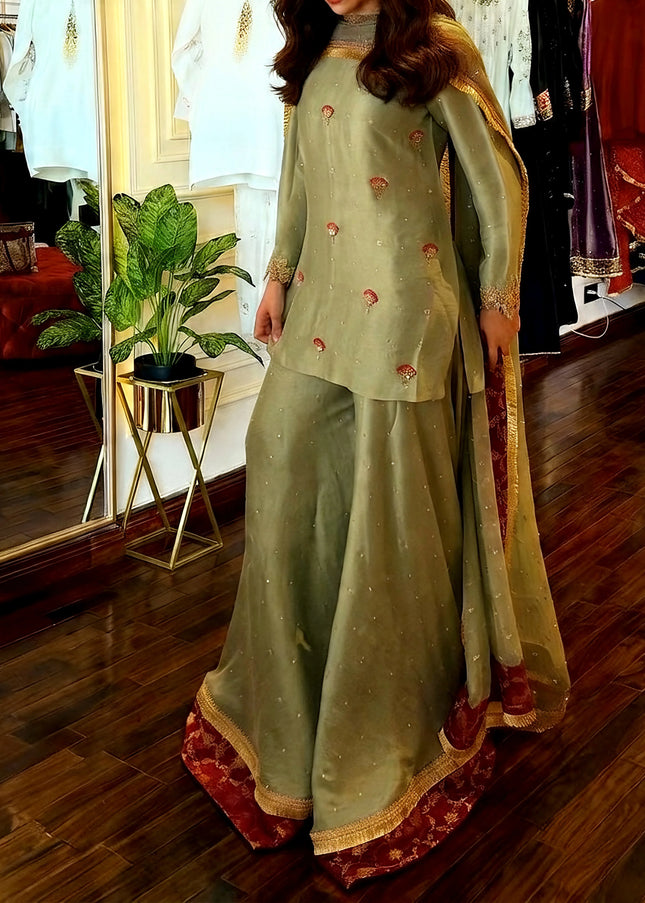 Zainab Shamsi | The Sage Set