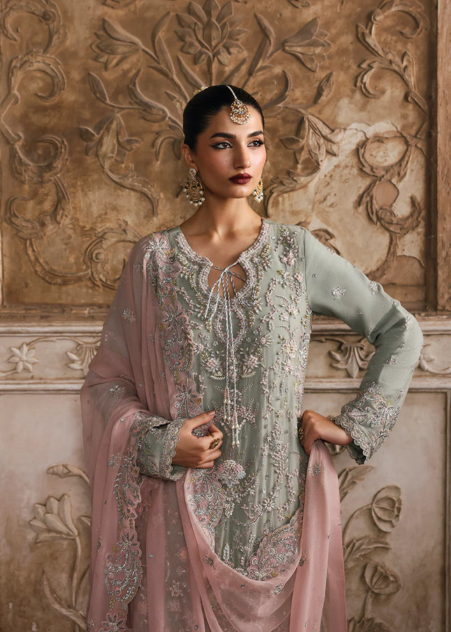 Emaan Adeel | Romansiyyah luxury formal '25 - Mahpari