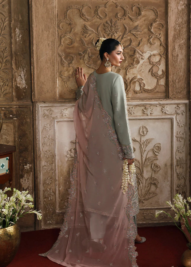 Emaan Adeel | Romansiyyah luxury formal '25 - Mahpari