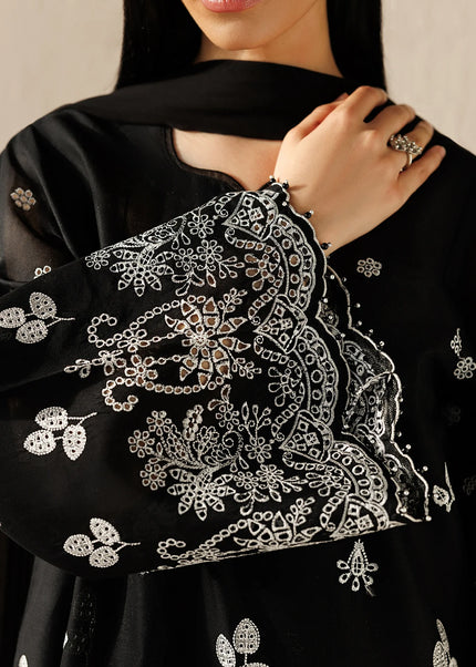 Baroque | Embroidered Lawn UF-4522