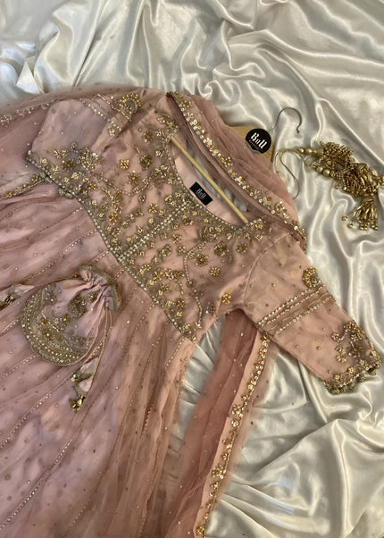 BnU | Maxi - Saloni