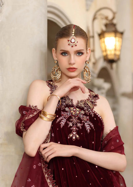 Noor By Saadia Asad | Noor Handcrafted Velvet '25 - Naqsh