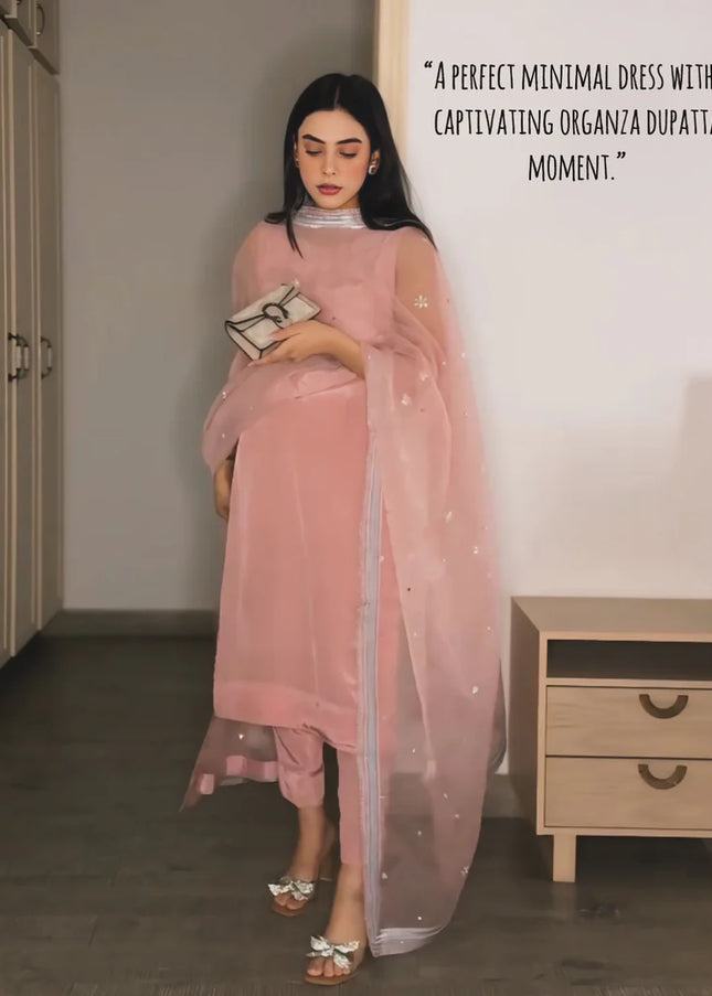 Najia Faisal | Aurora