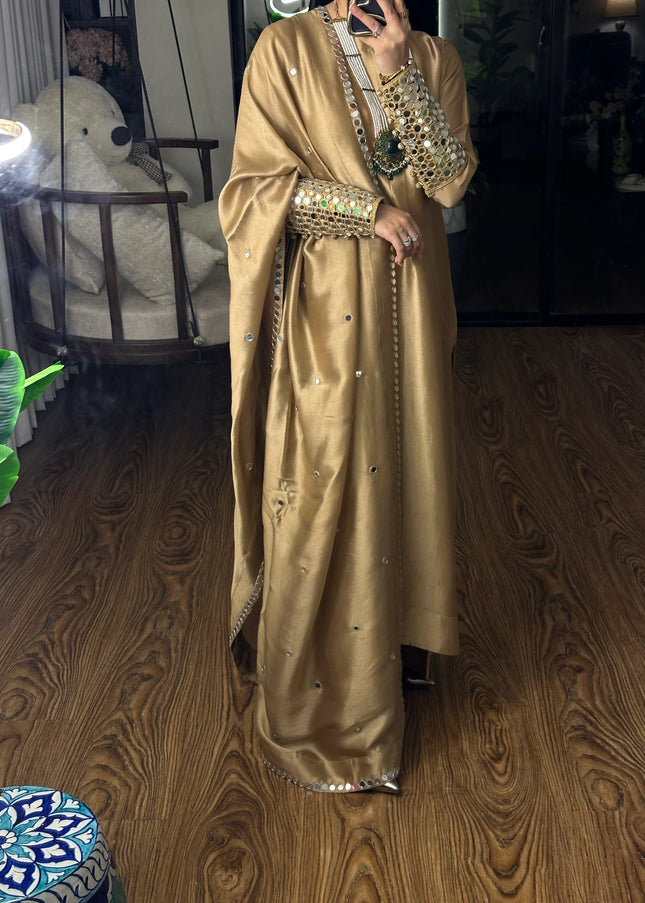 Zainab Shamsi | The Dune Set