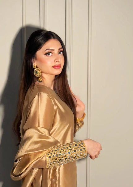 Zainab Shamsi | The Dune Set