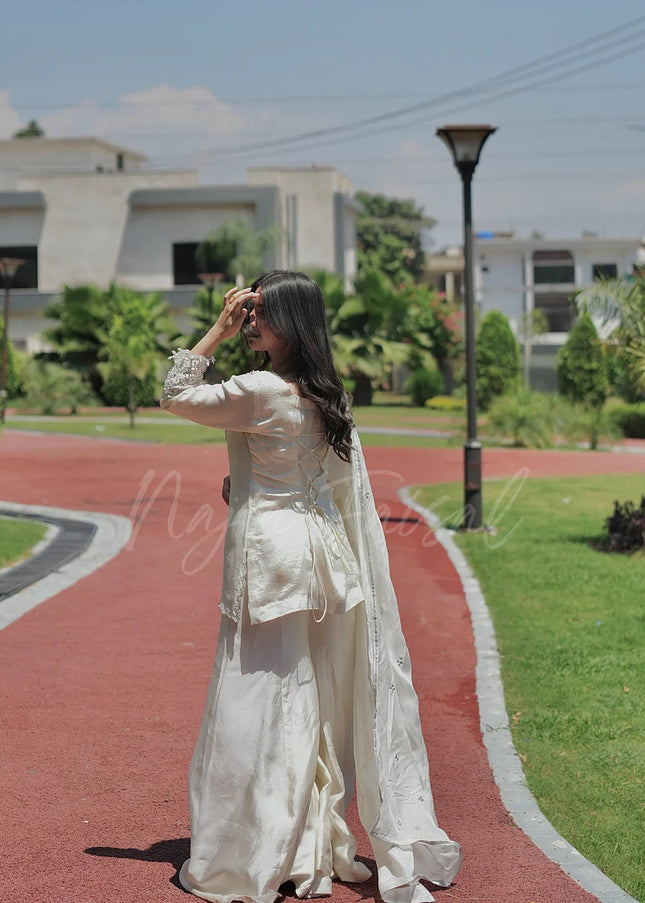 Najia Faisal | Isra