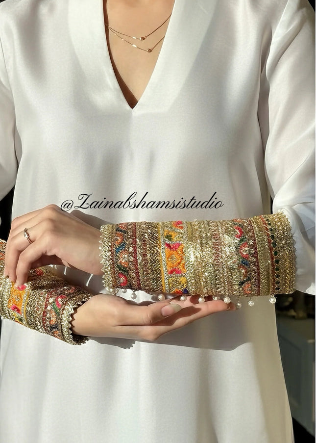 Zainab Shamsi | The Nooré Set - White
