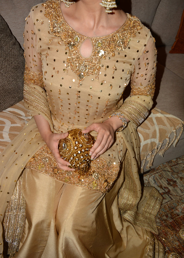 Shanzay Anooshay | Ruha