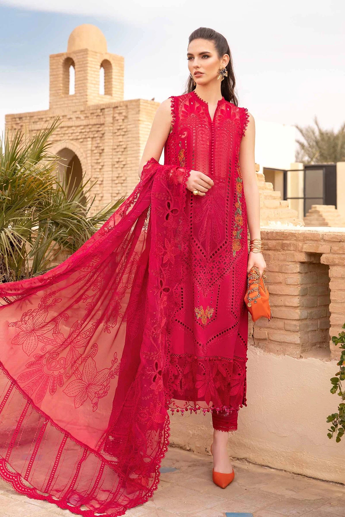 Maria.B | Luxury Lawn '24 - D-2404A FALAKENOOR Maria.B | Luxury Lawn '24 - D-2404A FALAKENOOR