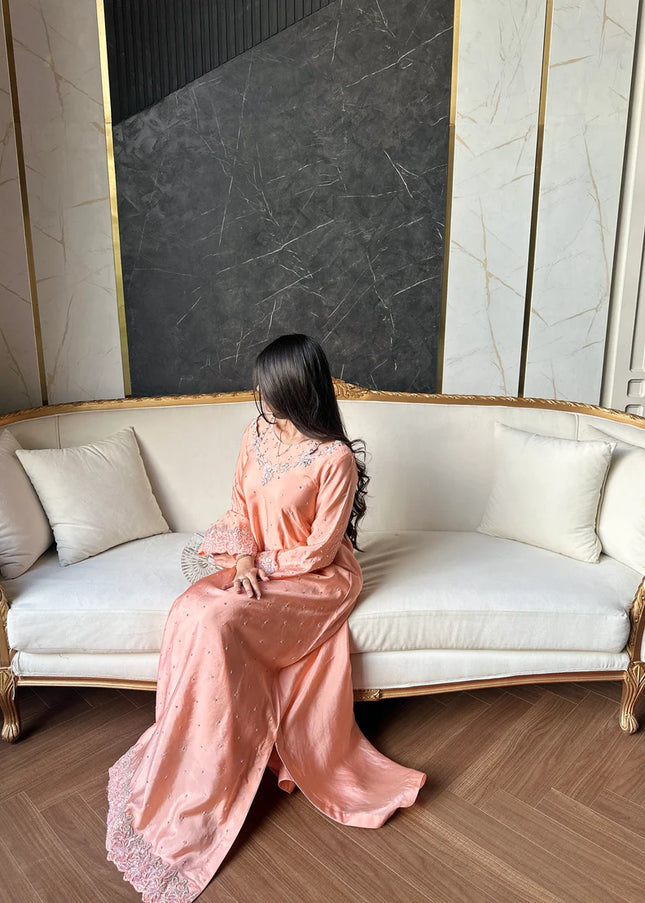 Najia Faisal | Nora Peach