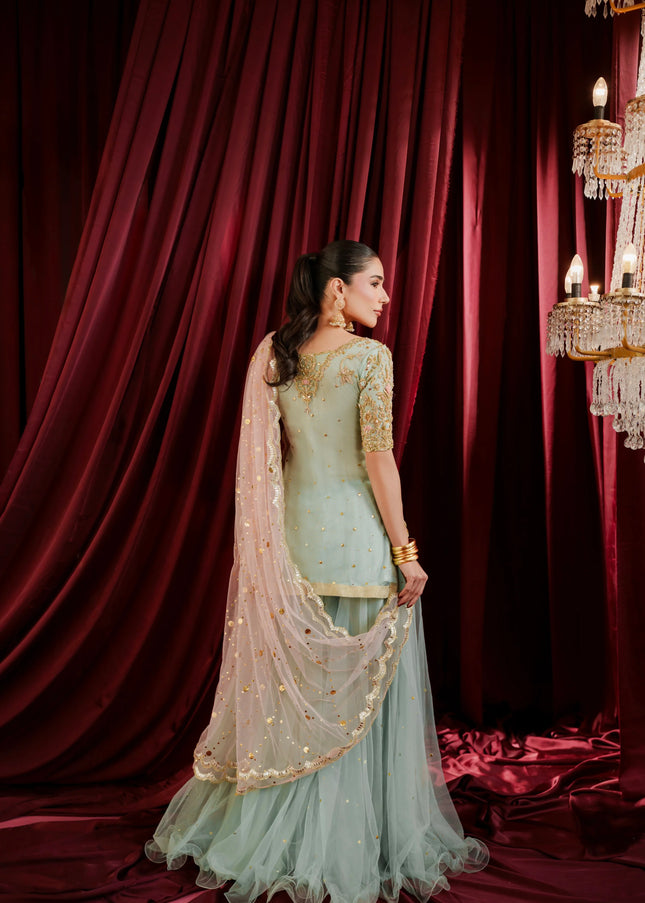 Shanzay Anooshay | Zuri