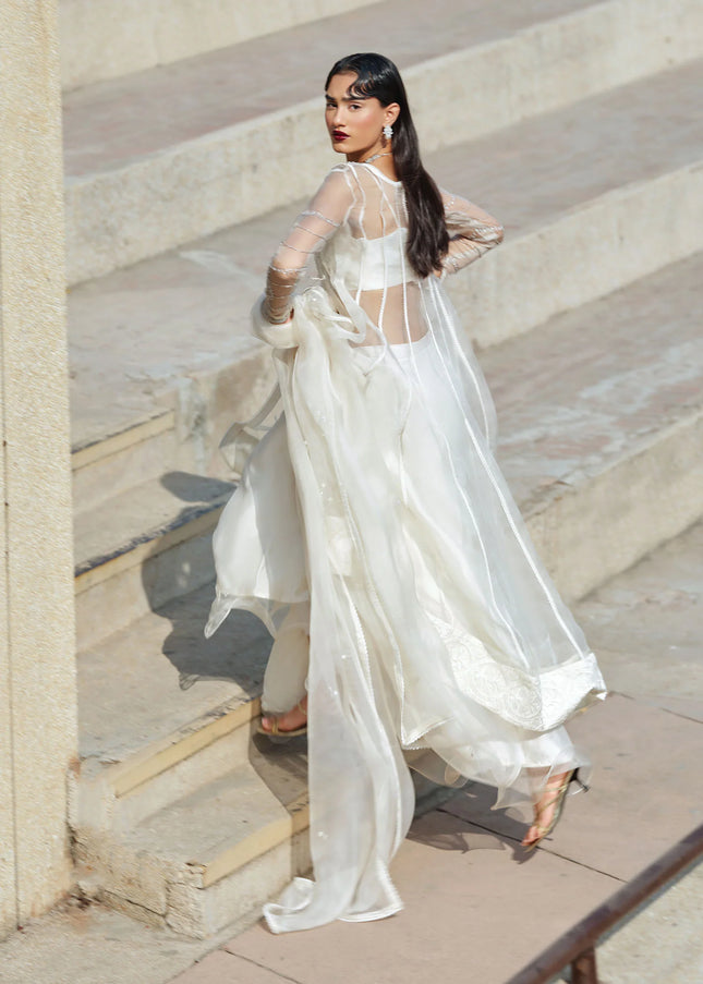 Mahum Asad | Sarai - Crown