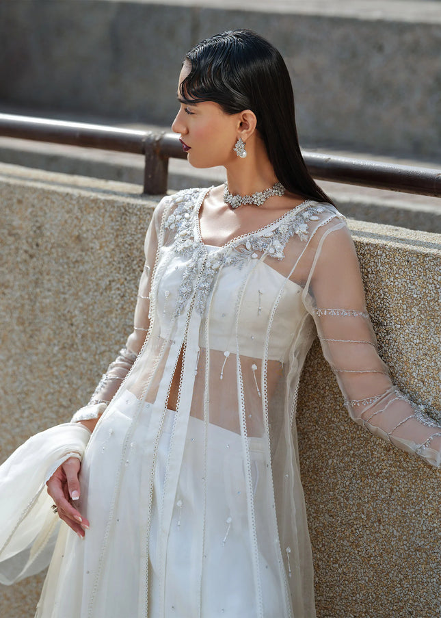 Mahum Asad | Sarai - Crown