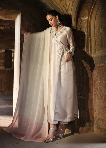 Mahum Asad | Silence She Enters - White Noise