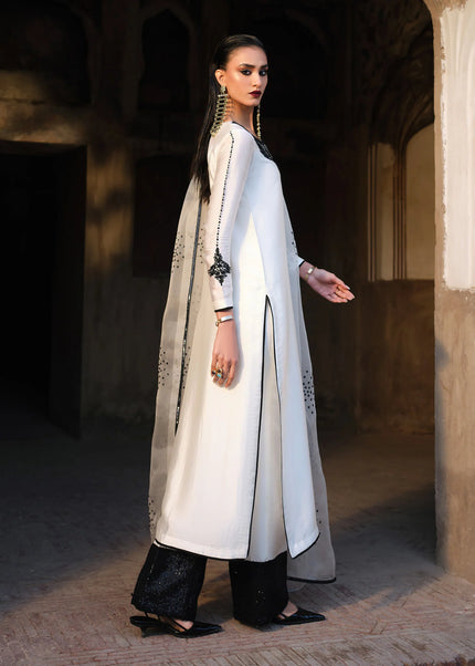 Mahum Asad | Silence She Enters - Clean Threat