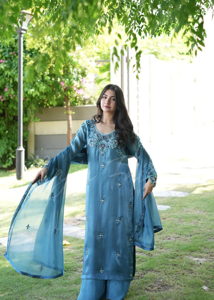 Najiaa Faisal | Cyan