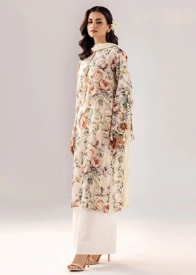 Brochette Hand Embroidered F-192