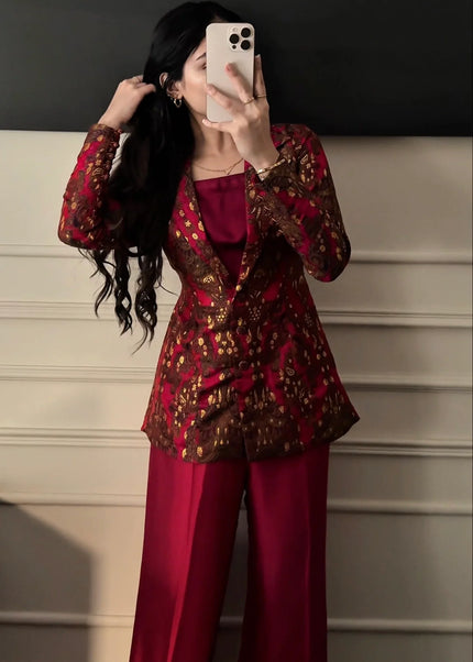 Zainab Shamsi | The Ruh Set