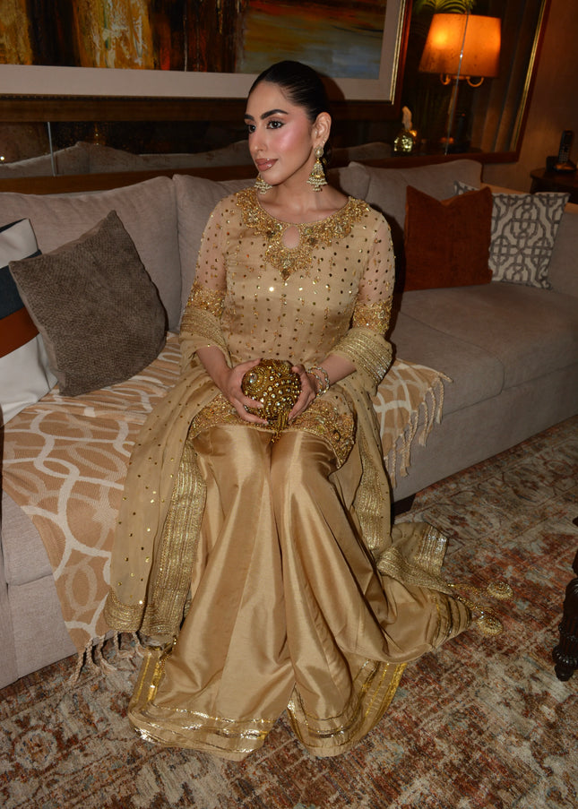 Shanzay Anooshay | Ruha