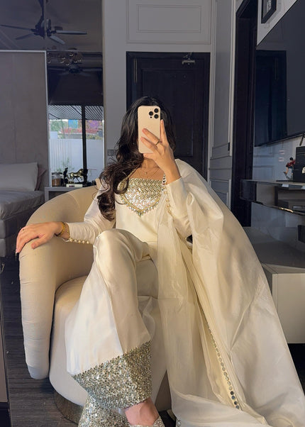 Zainab Shamsi | The Amal Set