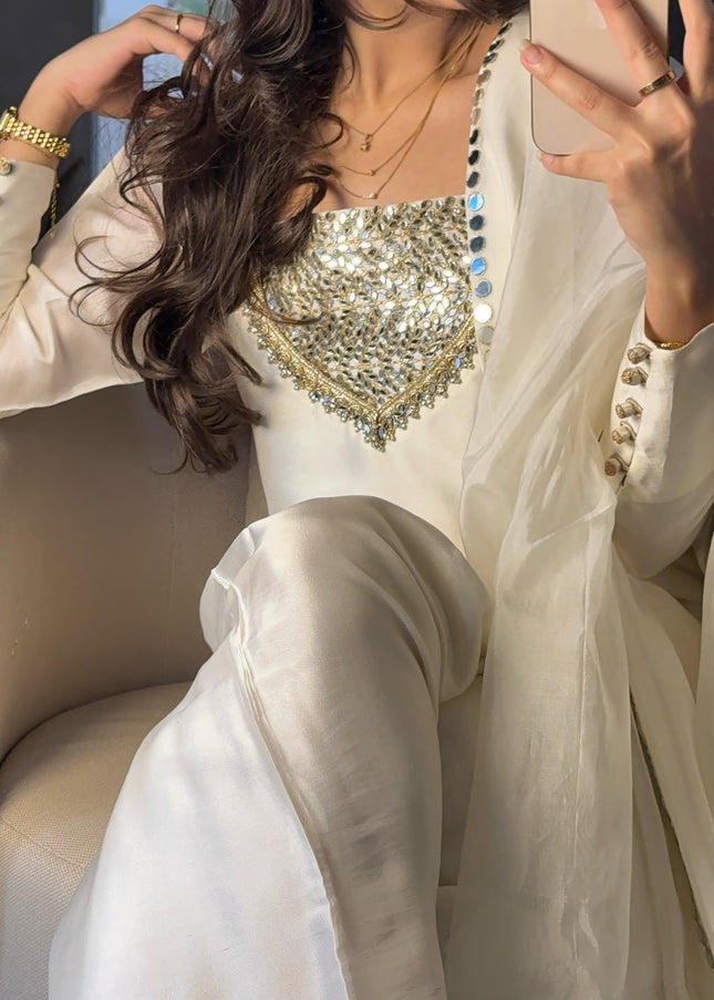 Zainab Shamsi | The Amal Set