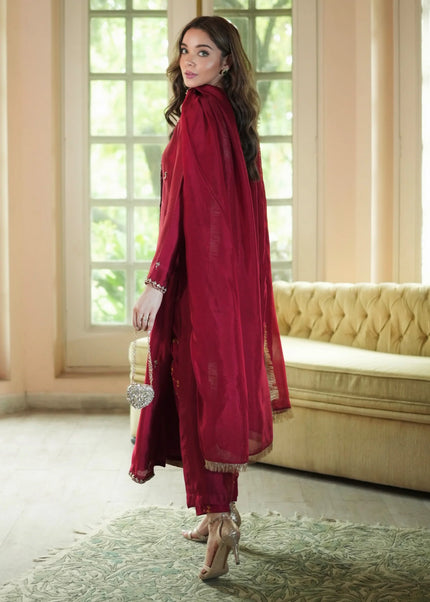 Mahum Asad | The Color Edit - Velora
