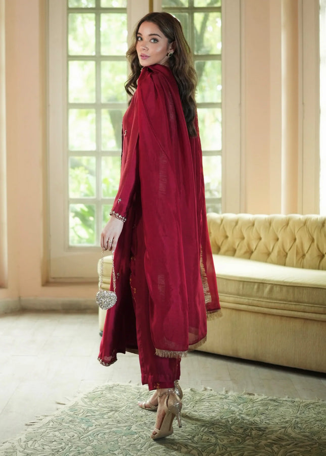 Mahum Asad | The Color Edit - Velora