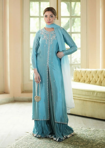 Mahum Asad | The Color Edit - Azura