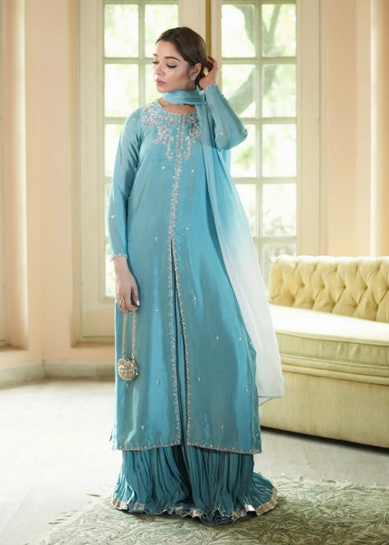 Mahum Asad | The Color Edit - Azura