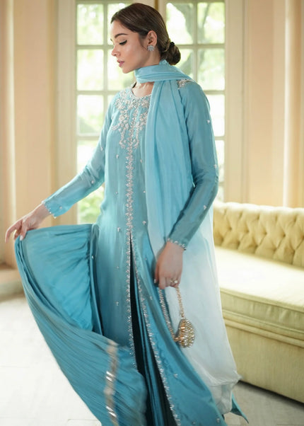 Mahum Asad | The Color Edit - Azura