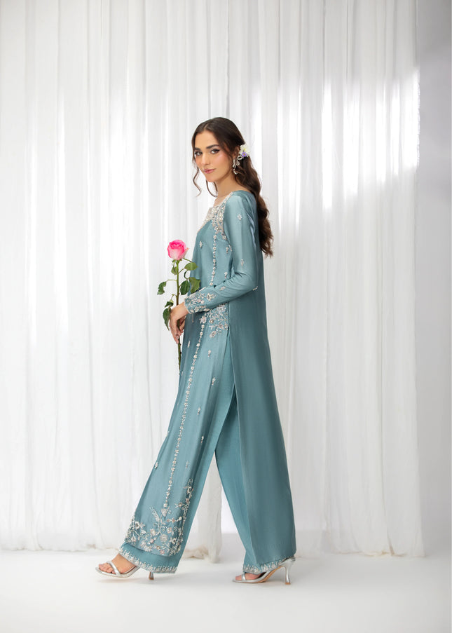 Dufan Studio | Raavish - Zyra