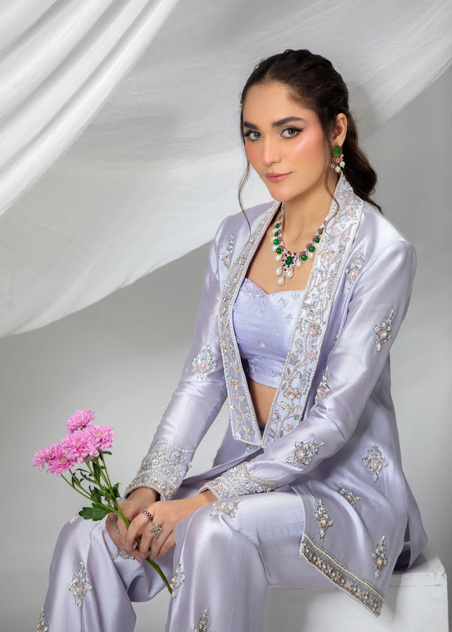 Dufan Studio | Raavish - Evana