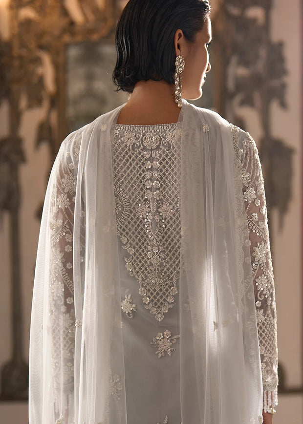 <h2><span style="text-decoration:underline"><strong>The Indian&nbsp;<br/></strong></span><em><strong>Edit</strong></em></h2>