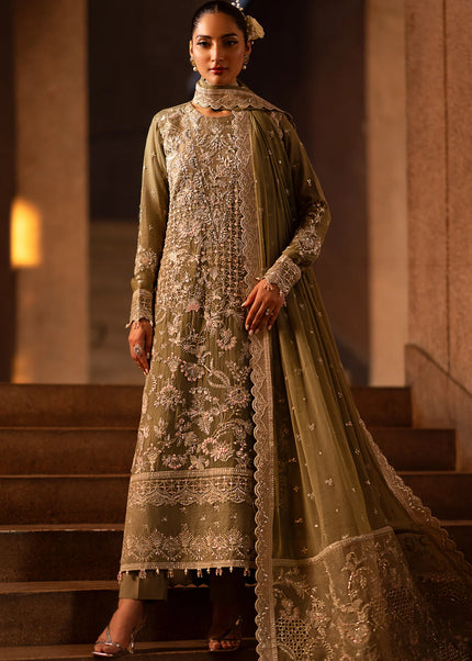 Emaan Adeel | Casabella - Liora