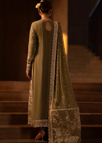 Emaan Adeel | Casabella - Liora