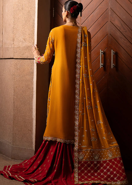 Emaan Adeel | Casabella - Solene